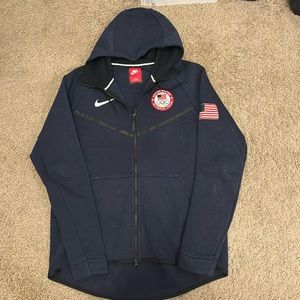 COPY - Nike Tech Fleece USA sweatshirt size L